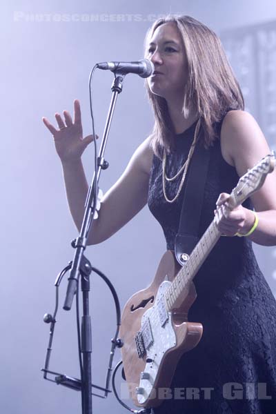 SOPHIE HUNGER - 2013-07-21 - PARIS - Parvis de l'Hotel de Ville - Emilie Jeanne-Sophie Welti